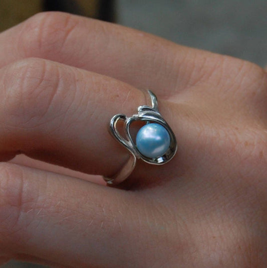 Fauna - Freshwater Pearl Solitaire Ring Set in Solid Sterling Silver. FREE SHIPPING US