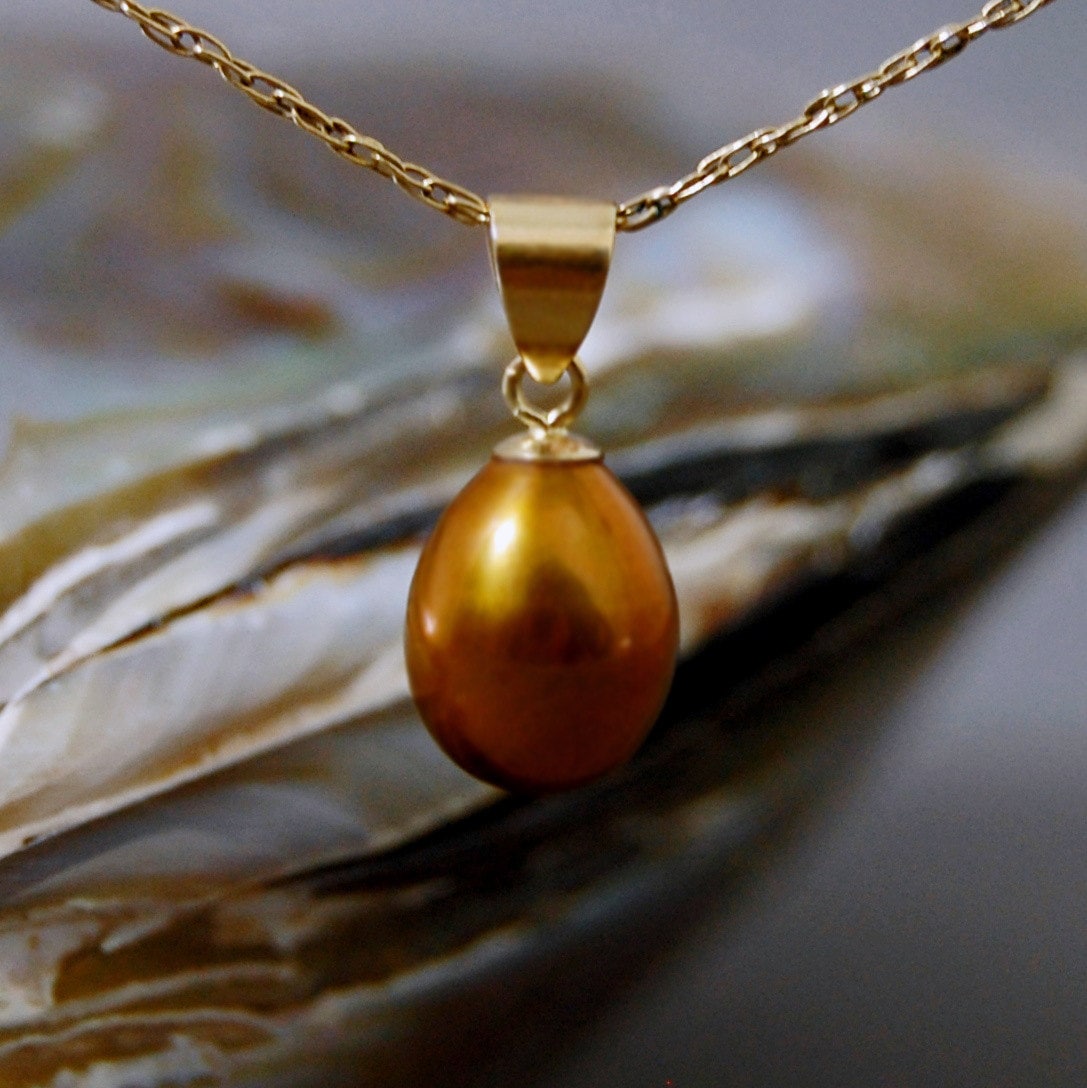 Arda - Freshwater Pearl Pendant 14kt Solid Gold FREE SHIPPING US