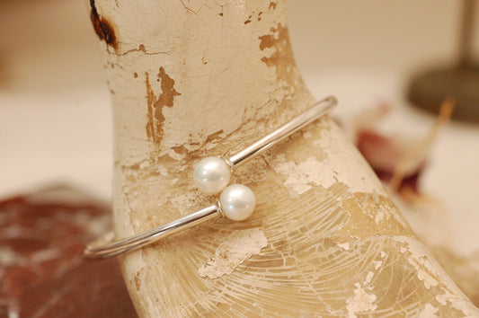 Melanie - Pearl Flex Bangle in Tahitian Pearls,Solid Rhodium Plated Sterling Silver, FREE SHIP US (Copy)