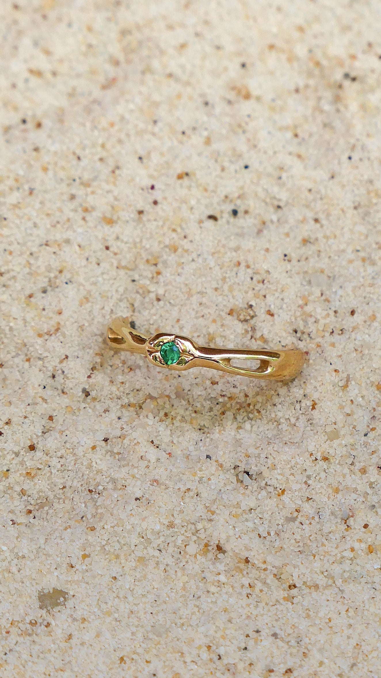 Aisha - Emerald ring set in solid 14kt yellow gold