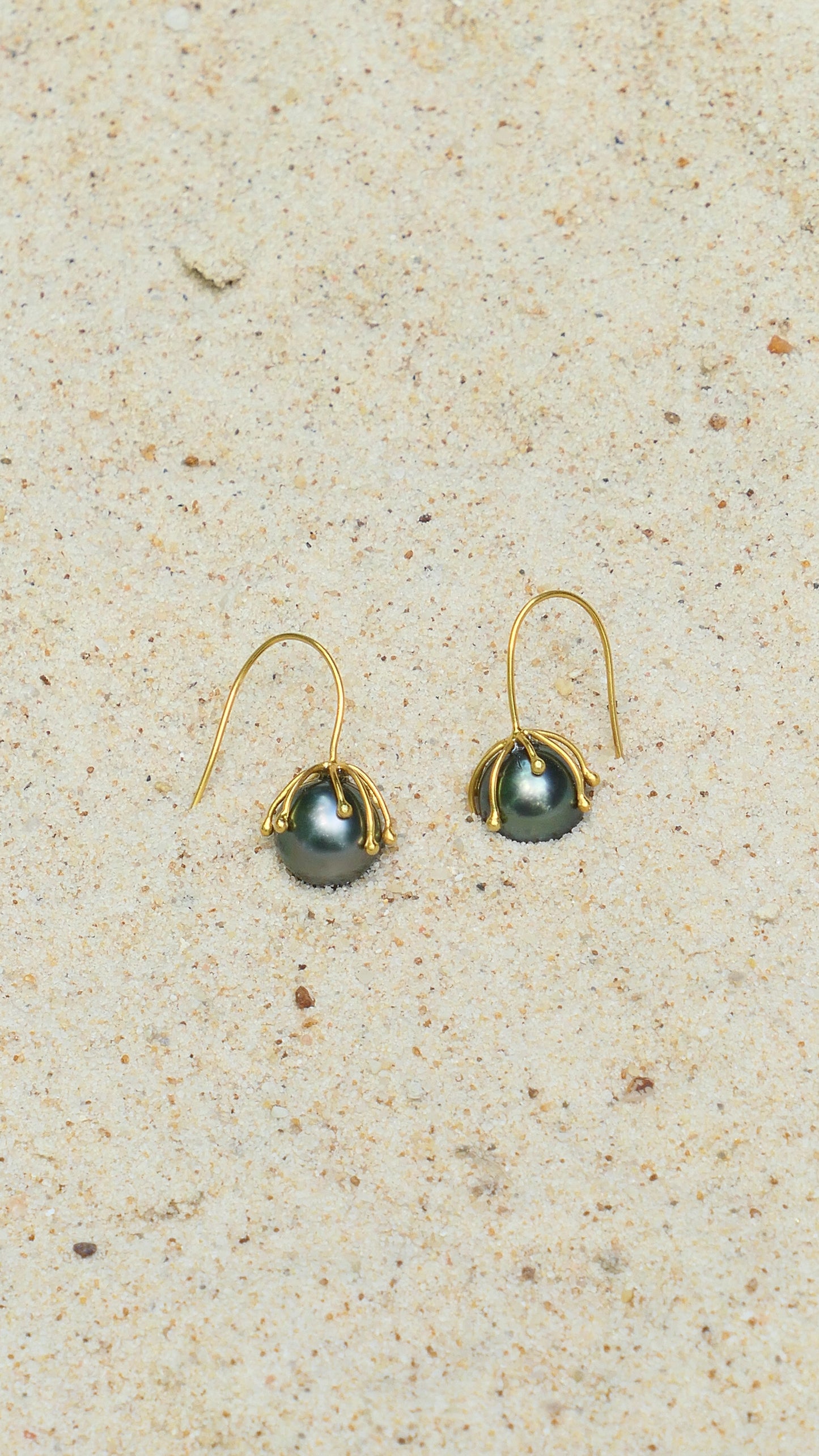 Aavi- Tahitian Pearl Drop Earrings