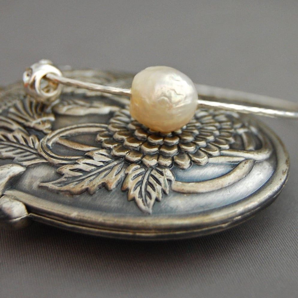 Neesa - White Freshwater Pearl Stacking Bangle, Bridal Bracelet, FREE SHIP US