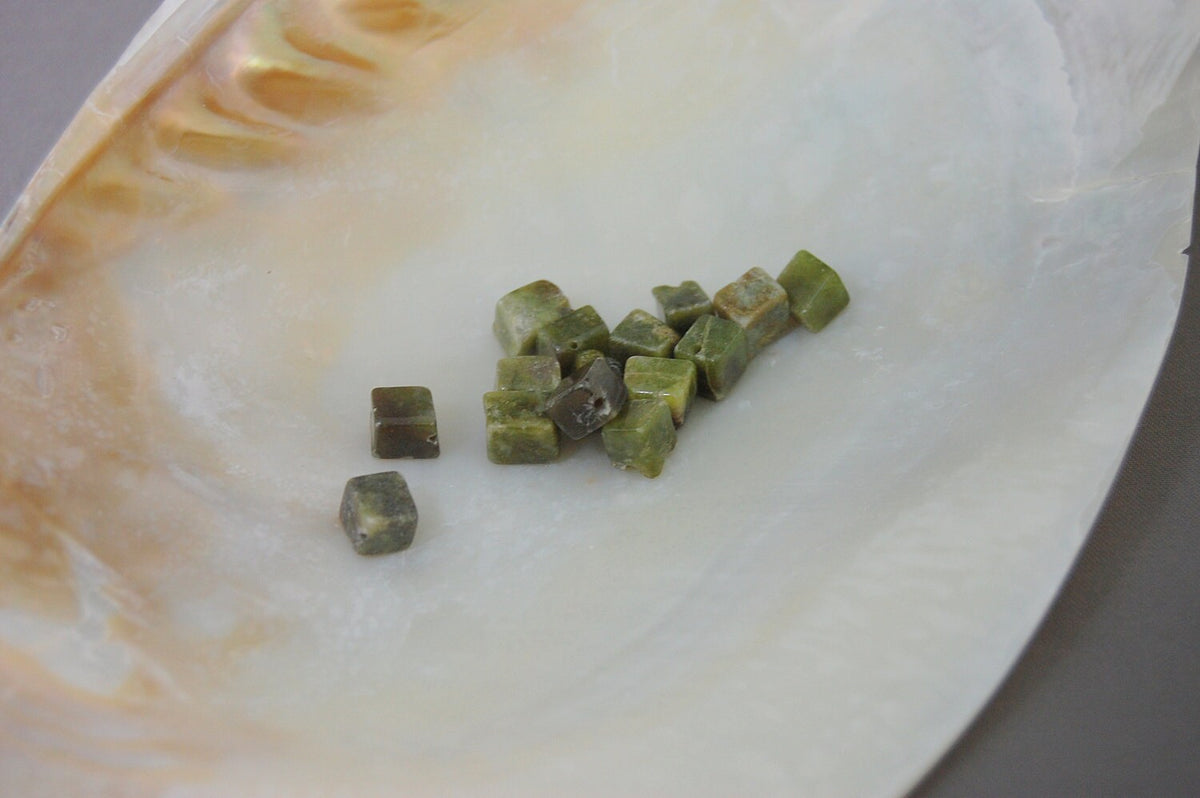 D217 - Vintage Green Garnet Gemstone Beads
