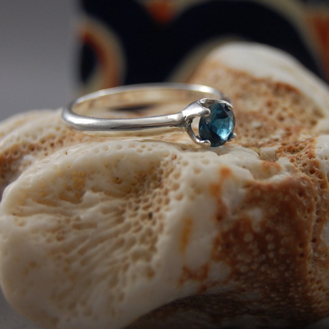 Azula - Blue Topaz Gemstone Ring Set in Solid Argentium Silver, FREE SHIPPING US