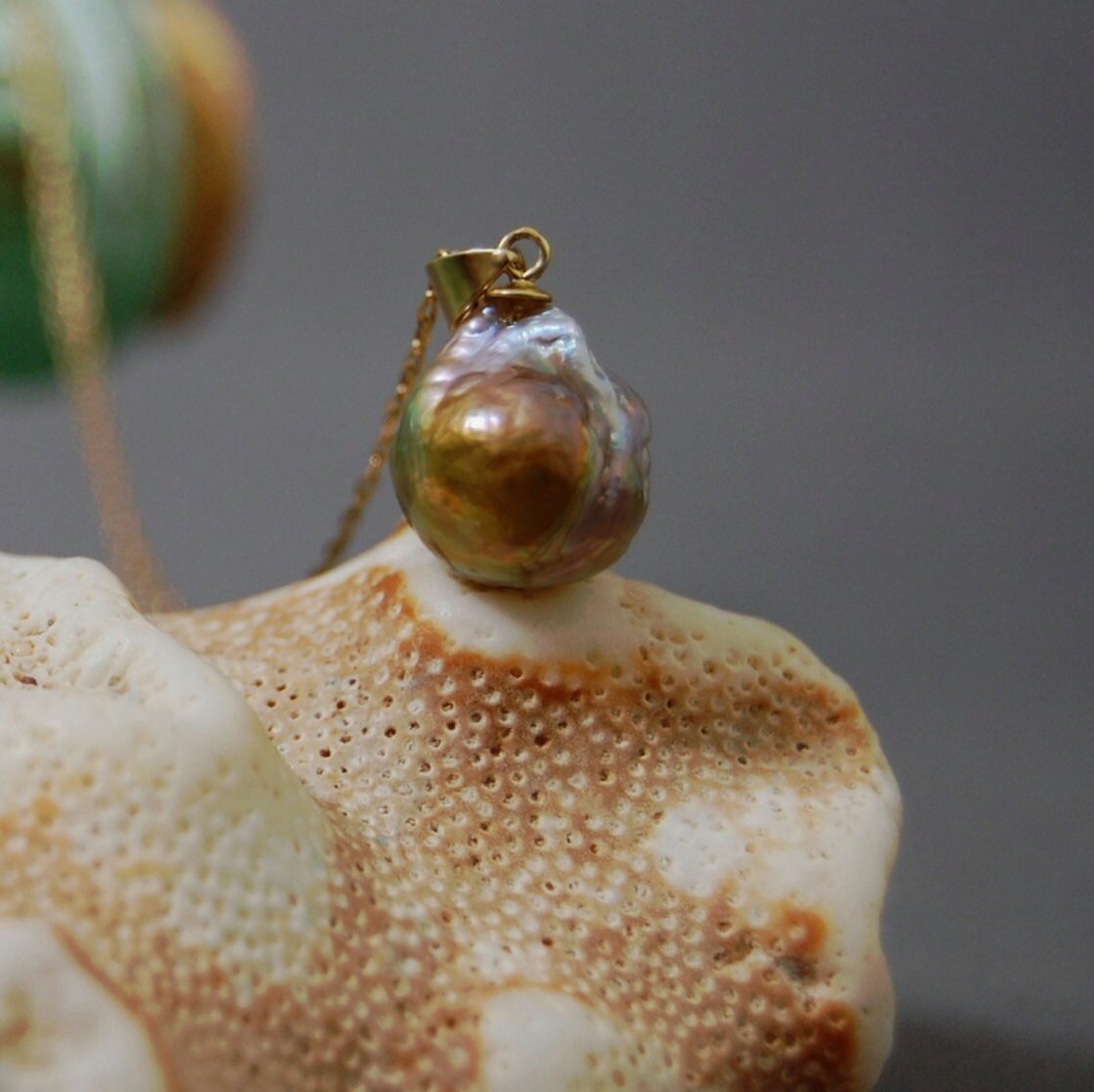 Taisa - Rainbow Pearl Pendant 14kt Gold, FREE SHIPPING US