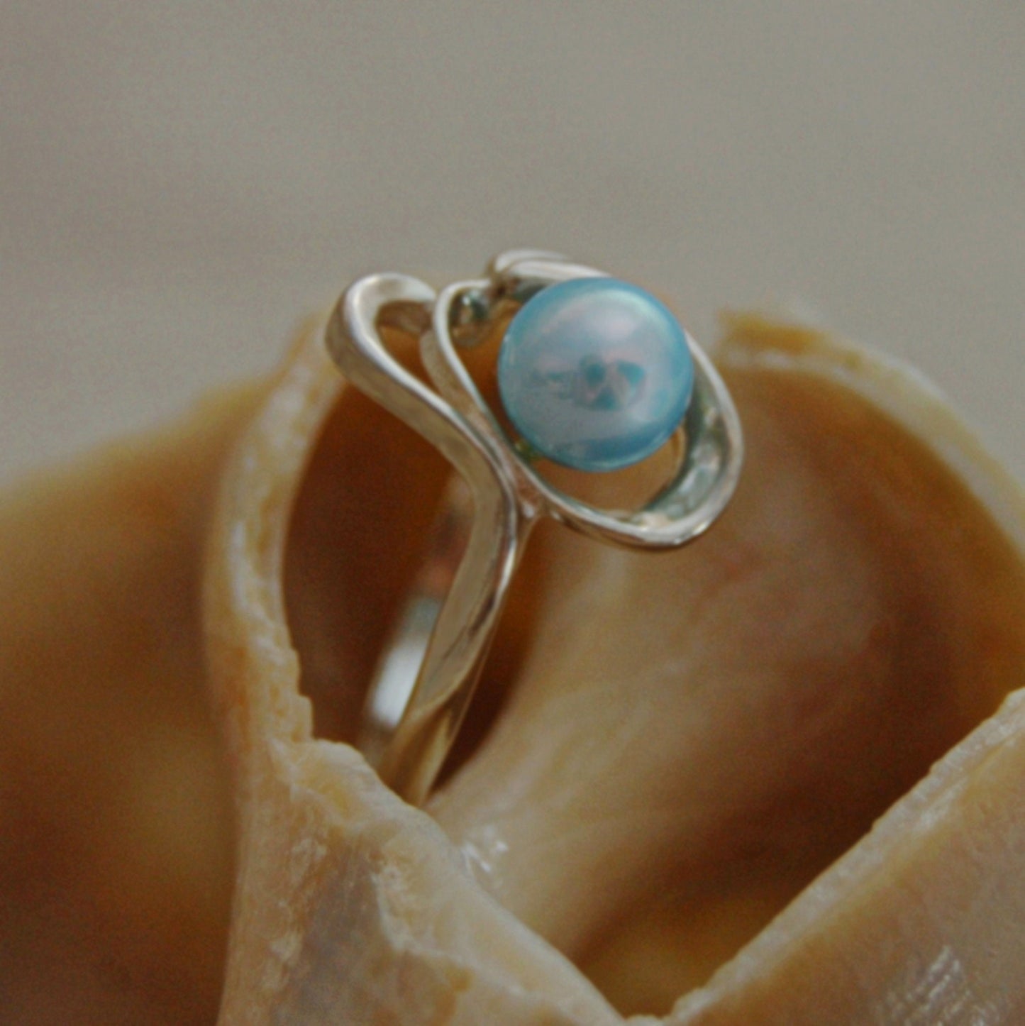 Fauna -  Freshwater Pearl Solitaire Ring Set in Solid Sterling Silver. FREE SHIPPING US