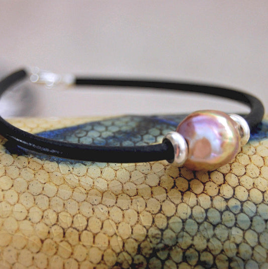 Cassie - Leather Pearl Boho Bracelet