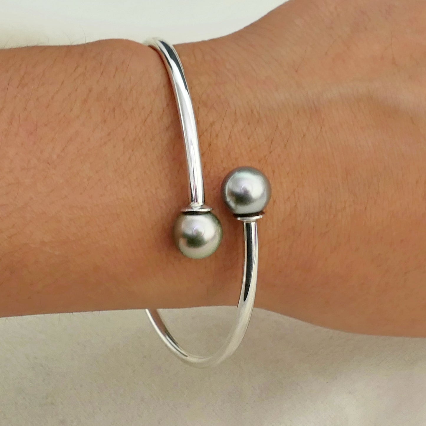 Melanie - Pearl Flex Bangle in Tahitian Pearls,Solid Rhodium Plated Sterling Silver, FREE SHIP US (Copy)