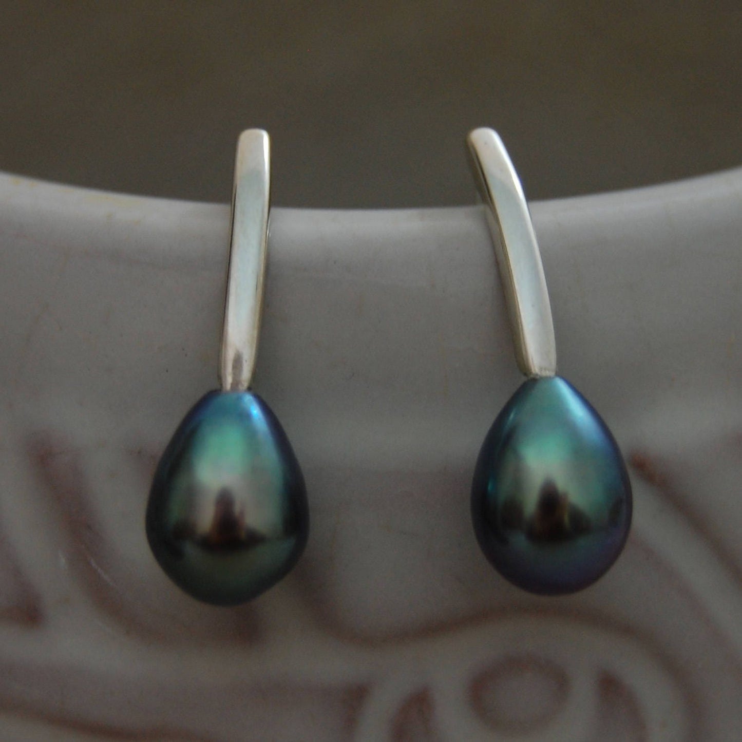 Colette - Freshwater Pearl Minimalist Earrings Set in Argentium® Sterling Silver