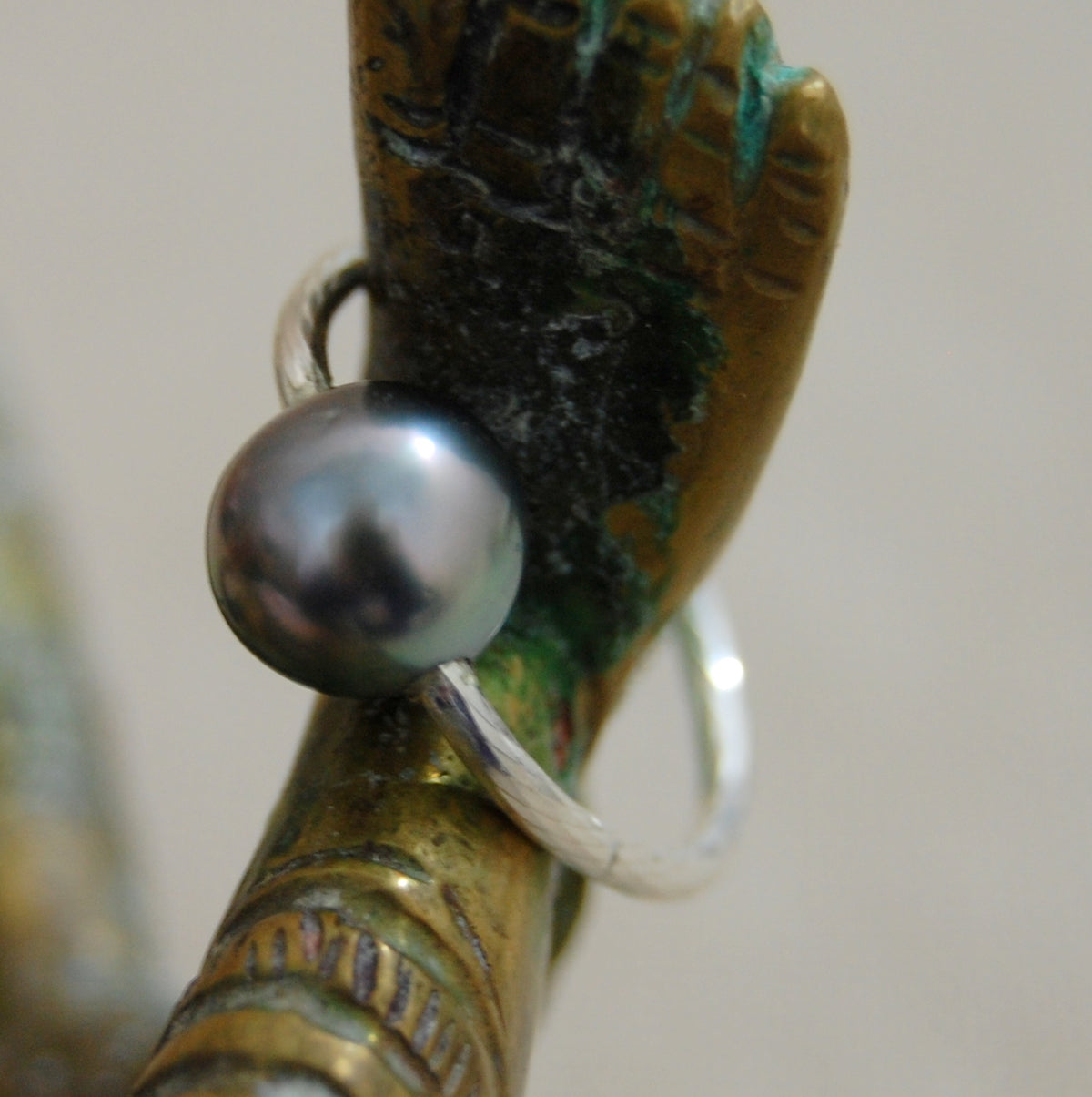 Alaya - Tahitian Pearl Minimalistic Blue Pearl Sterling Silver Ring