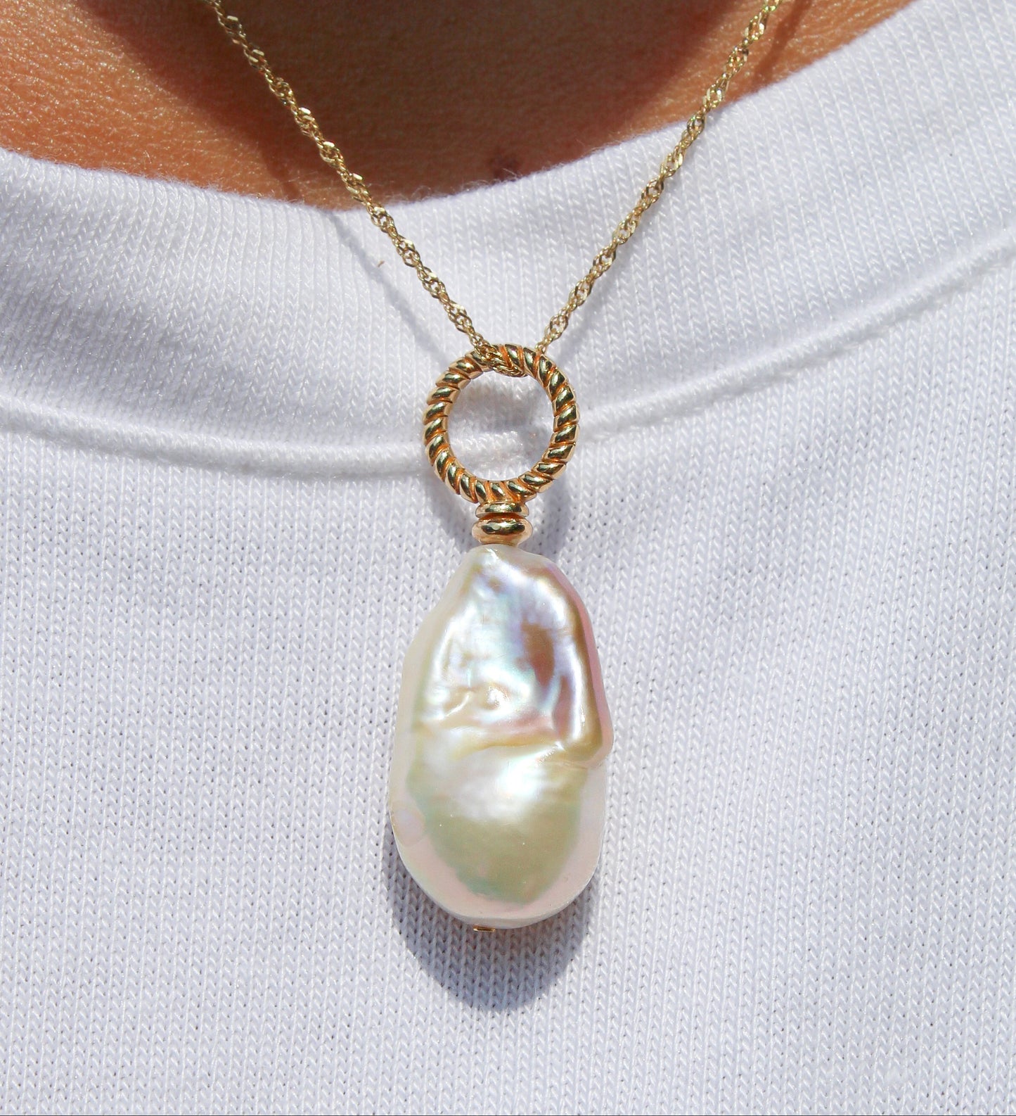 Lillia - Pearl Pendant Features a Unique Bi-Color Freshwater Pearl Set in 14kt Gold, Free Shipping within the US.