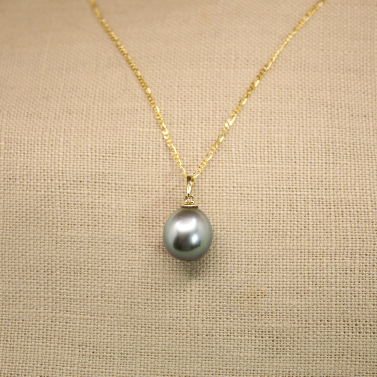 Commission Pendant for LC