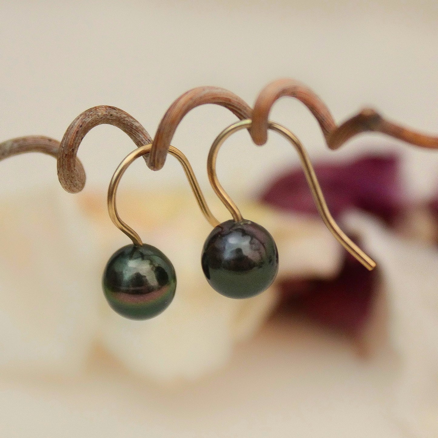 Gemma - Black Tahitian Pearl Earrings 14k Gold FREE SHIP US