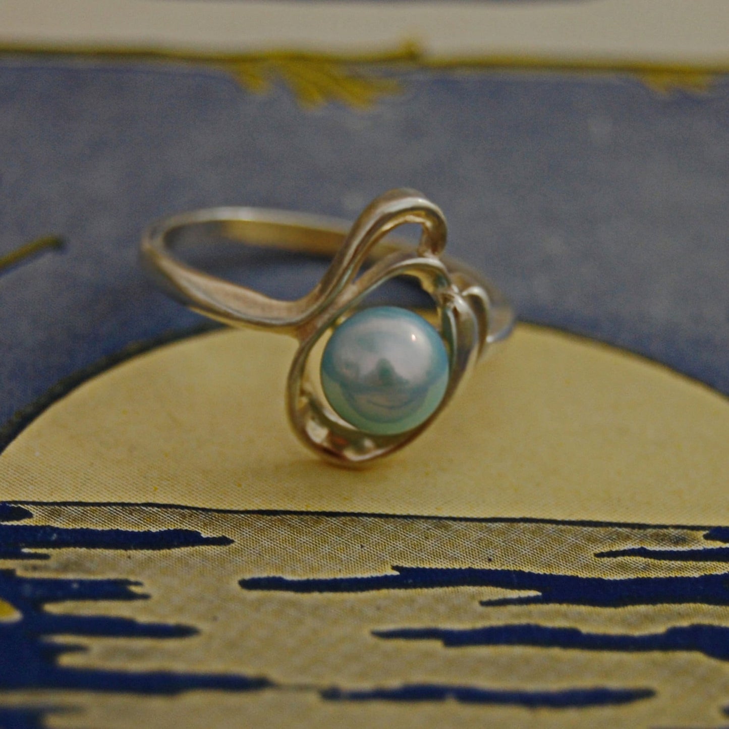 Fauna -  Freshwater Pearl Solitaire Ring Set in Solid Sterling Silver. FREE SHIPPING US