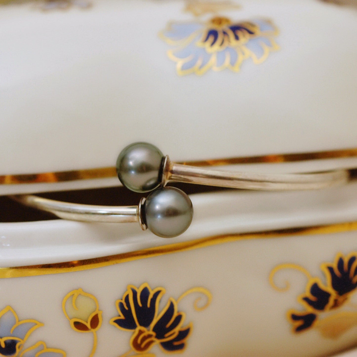 Phoebe, Melanie - Pearl Flex Bangle in White or Gray Pearls, Sterling Silver, FREE SHIP US