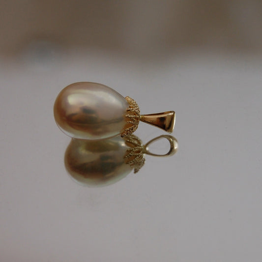 Zyta - Freshwater Pearl Pendant Set in 14kt Gold, FREE SHIPPING US