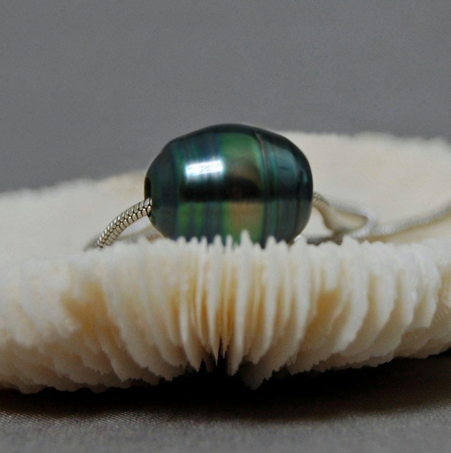 Taylor - Tahitian Pearl Necklace, Floating Pearl on an 18" Vintage Sterling Silver Snake Chain. FREE SHIPPING US.