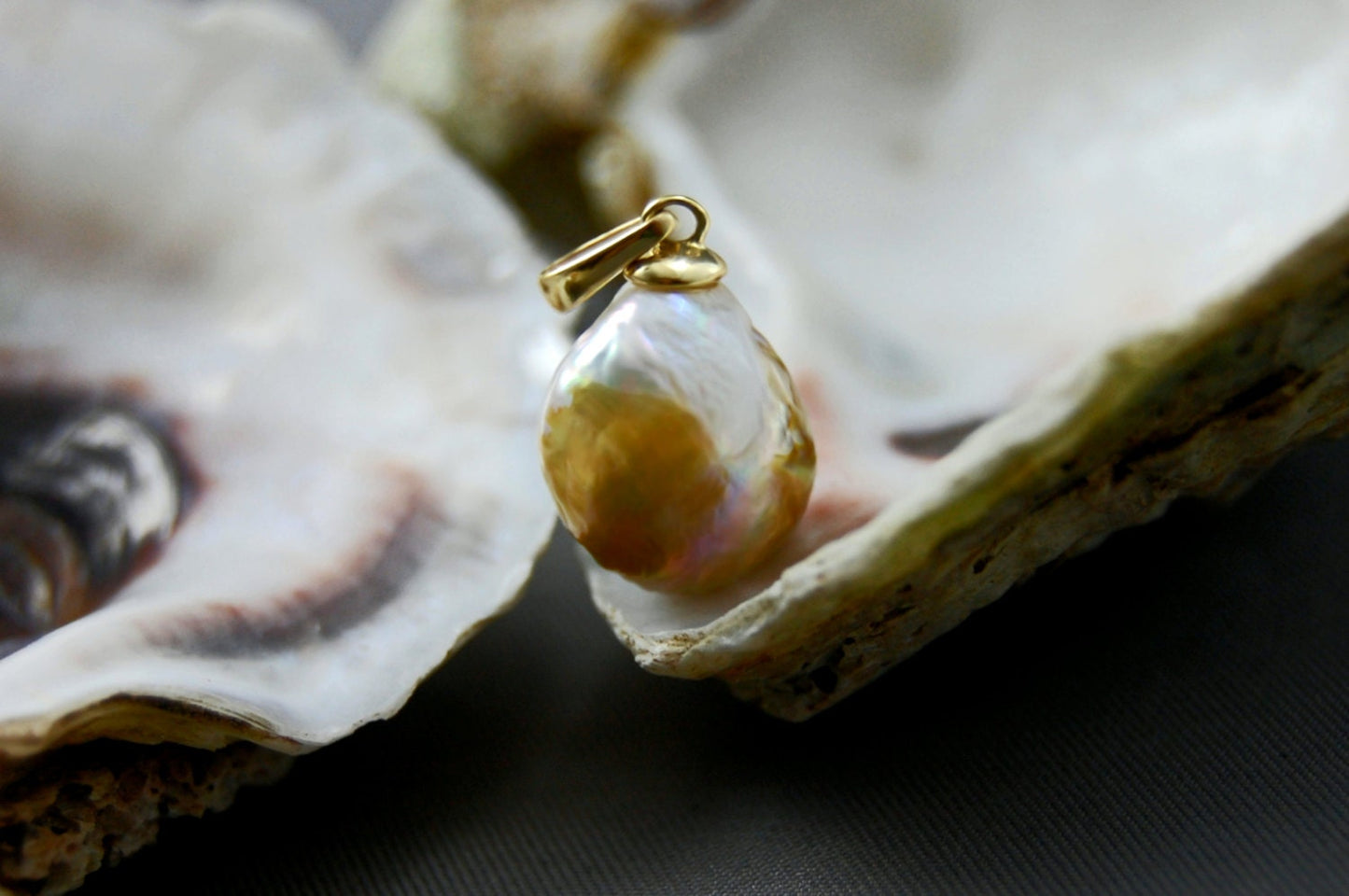 Nova - Freshwater Pearl Pendant Set in Solid 14 kt Gold, FREE SHIP US.