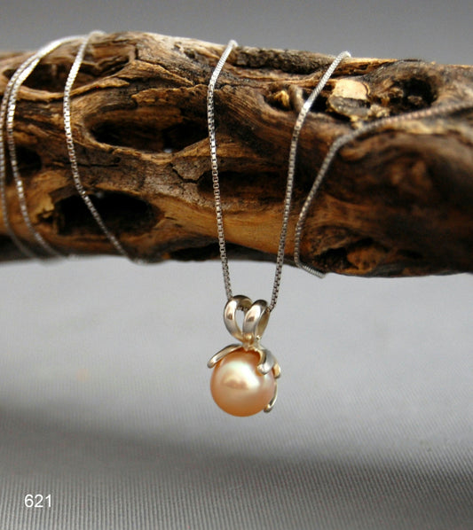 Pippin - Freshwater Pearl Pendant in Argentium® Silver
