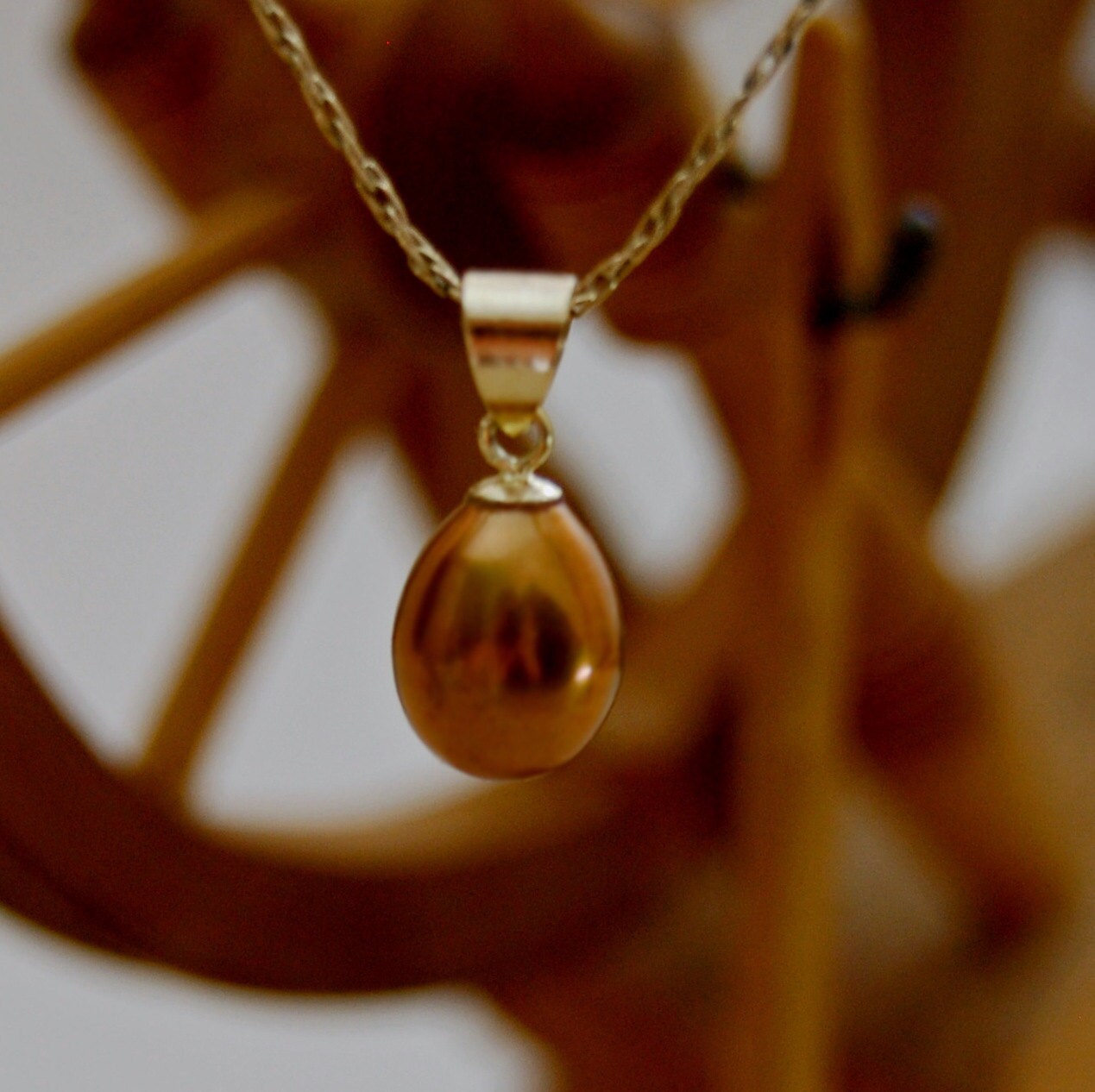 Arda - Freshwater Pearl Pendant 14kt Solid Gold FREE SHIPPING US