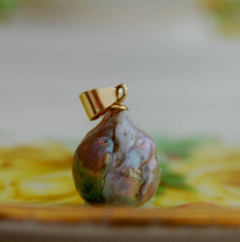 Taisa - Rainbow Pearl Pendant 14kt Gold, FREE SHIPPING US