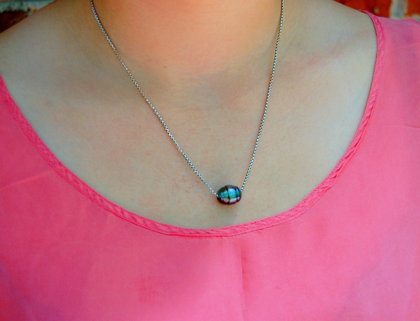 Jamie - Unisex Tahitian Pearl Pendant Necklace with a Sterling Silver Chain