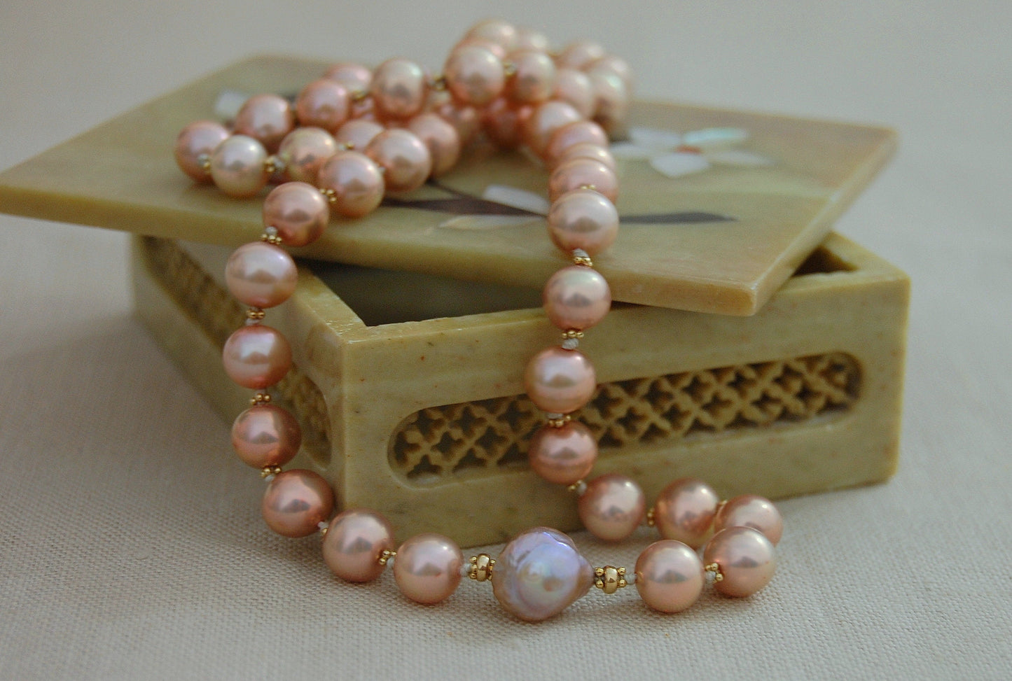 Greta - Pearl and Gold Matinee Necklace Handmade - Gift Wrapping Included. FREE SHIPPING US.
