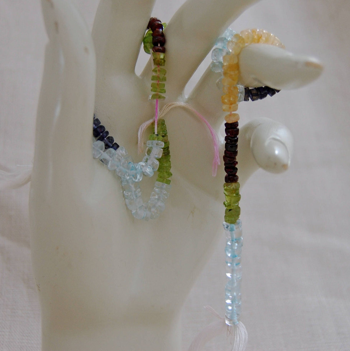 D318 - Loose Mixed Gemstone Beads