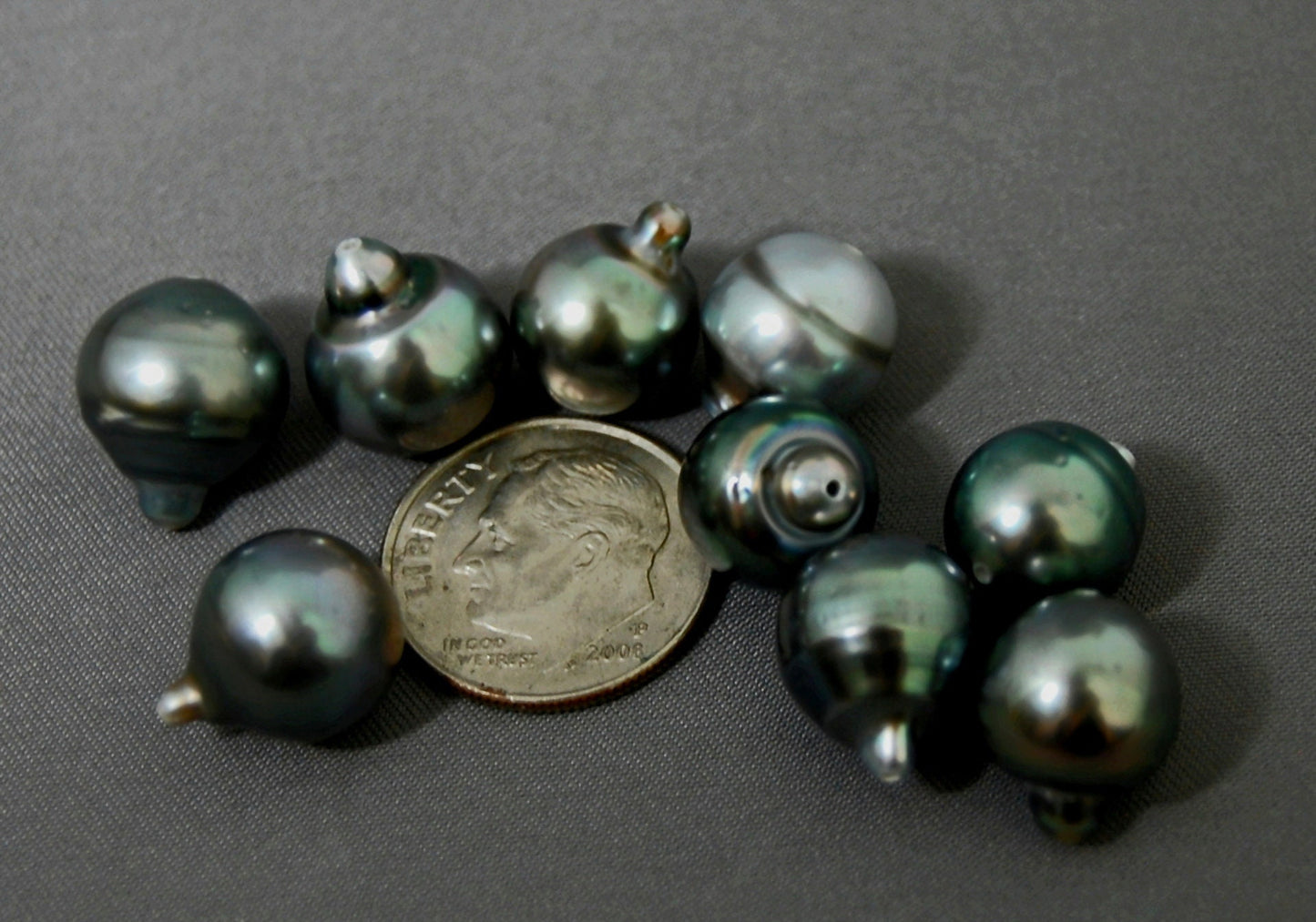 D227 - Loose Tahitian Peacock Pearls.