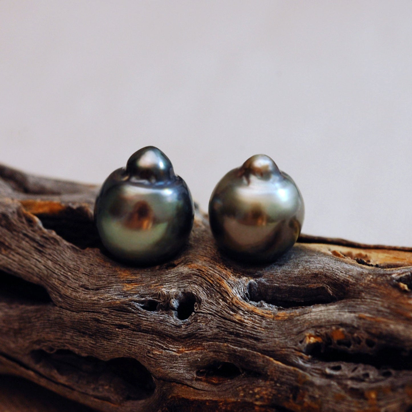 D368 -  Loose Tahitian Pearls