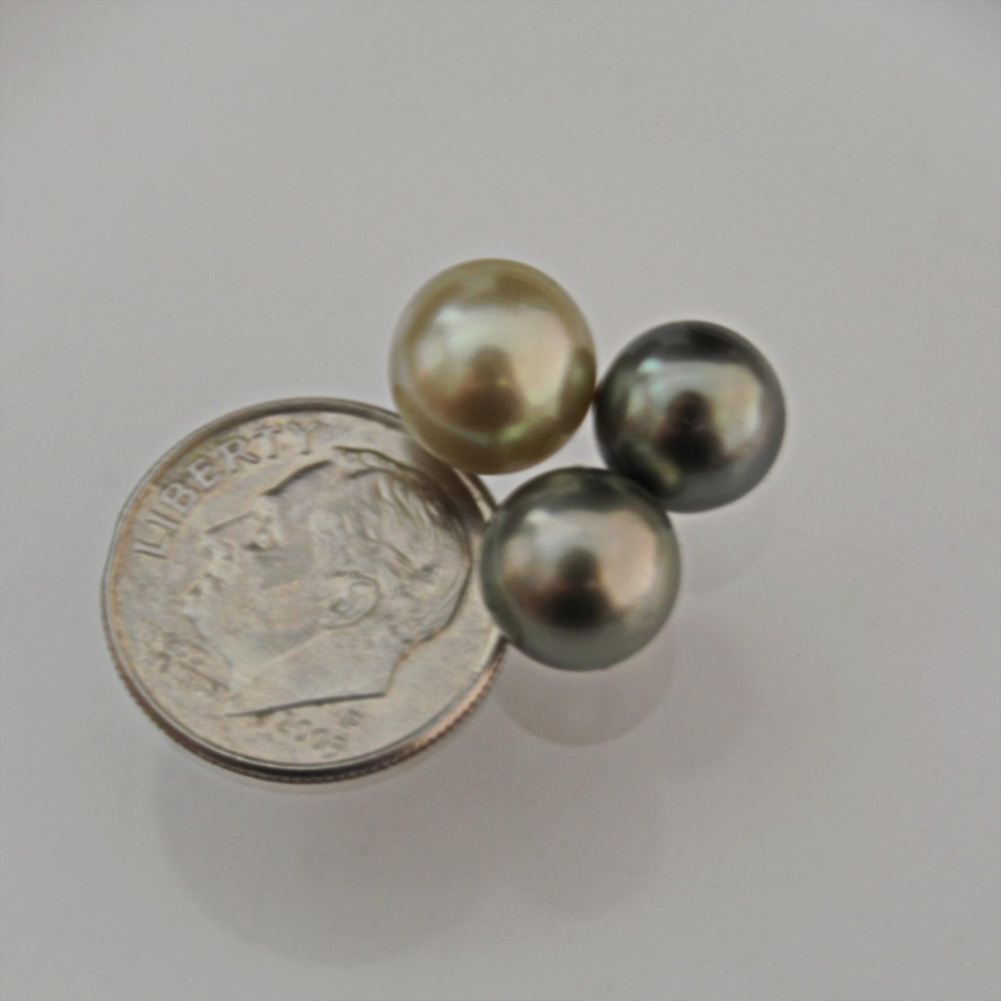 D398  - Loose Tahitian Pearls, Pistachio and Peacock