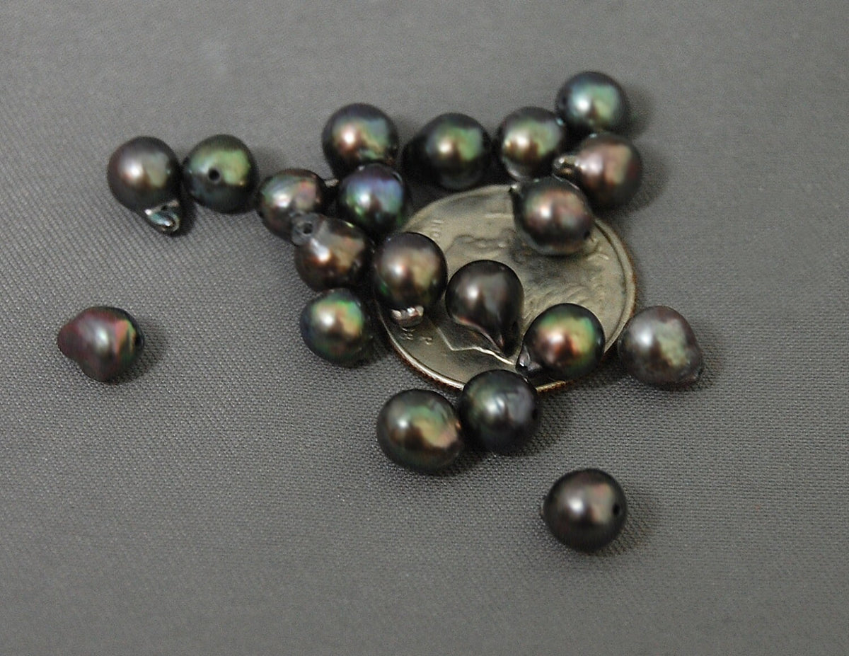 D225 - Loose Chocolate Akoya Pearls