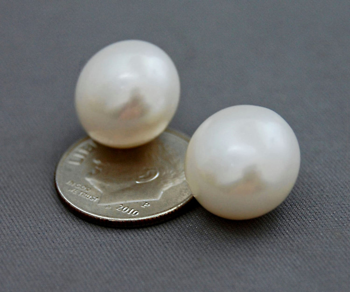 D248 - Loose Freshwater Pearl Pair, Top Quality